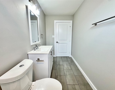 225 N Everton Street - Photo Thumbnail 11