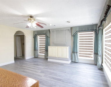 12430 Brook Meadows Lane - Photo Thumbnail 9