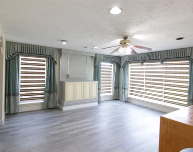 12430 Brook Meadows Lane - Photo Thumbnail 8