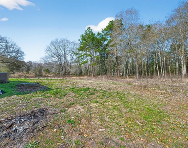 140 Marie Street - Photo Thumbnail 41
