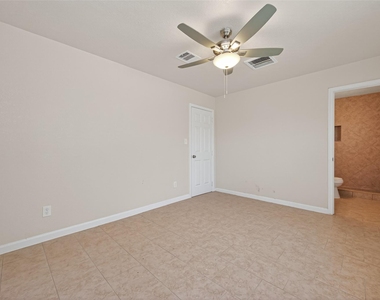 140 Marie Street - Photo Thumbnail 30