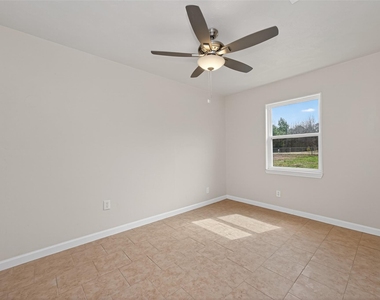 140 Marie Street - Photo Thumbnail 27