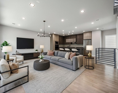 1111 W 21st Street - Photo Thumbnail 7