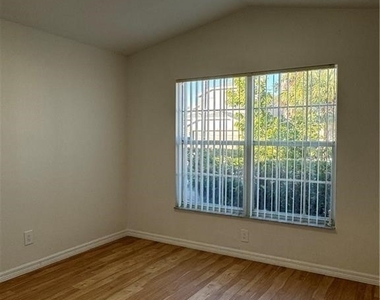 21565 Windham Run - Photo Thumbnail 14