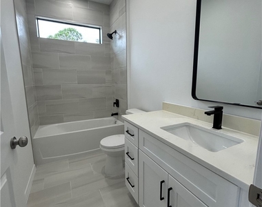 455 Bell Boulevard S - Photo Thumbnail 14