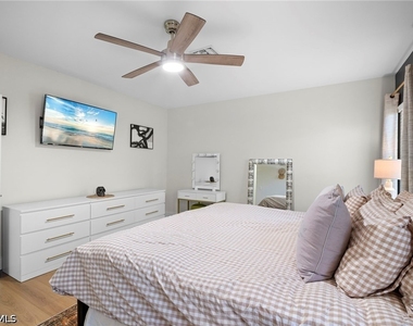 19501 Bowring Park Road - Photo Thumbnail 22