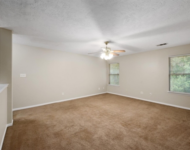 1631 Stonehaven Village Circle - Photo Thumbnail 9