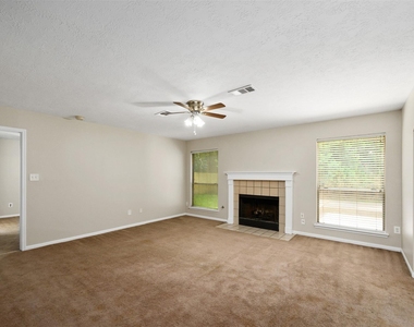 1631 Stonehaven Village Circle - Photo Thumbnail 2