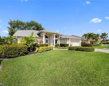 22361 Fountain Lakes Boulevard - Photo Thumbnail 1