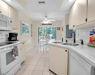 3749 Sw 1st Place - Photo Thumbnail 6