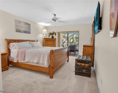 3749 Sw 1st Place - Photo Thumbnail 13