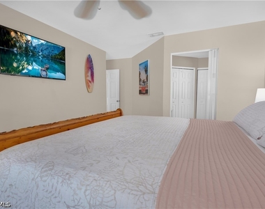 3749 Sw 1st Place - Photo Thumbnail 12