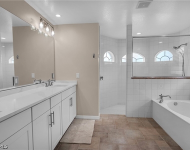3142 Se 22nd Place - Photo Thumbnail 17