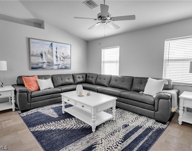3142 Se 22nd Place - Photo Thumbnail 10
