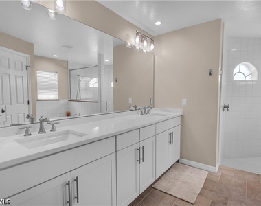 3142 Se 22nd Place - Photo Thumbnail 18