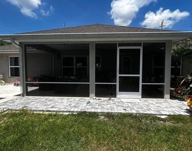 180 Sw Voltair Terrace - Photo Thumbnail 7