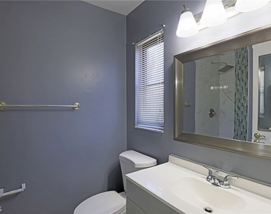 3818 Sw 7th Place - Photo Thumbnail 9