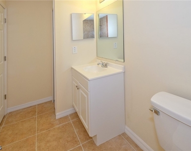 615 Se 6th Terrace - Photo Thumbnail 16