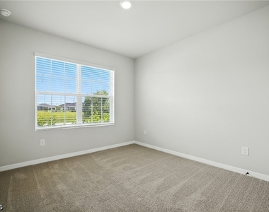 2465 Nw 9th Street - Photo Thumbnail 2