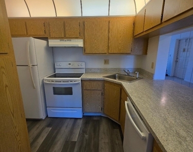 9970 Sailview Court - Photo Thumbnail 11