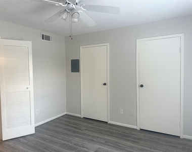 2120 El Paseo Street - Photo Thumbnail 14