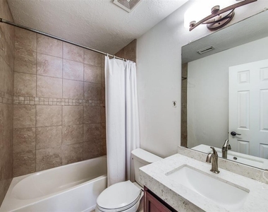 2211 Merrill Hills Circle - Photo Thumbnail 21