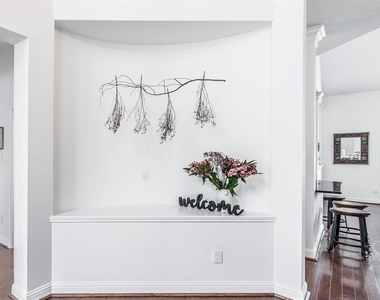2211 Merrill Hills Circle - Photo Thumbnail 4