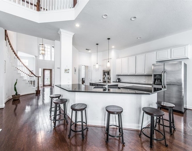 2211 Merrill Hills Circle - Photo Thumbnail 9