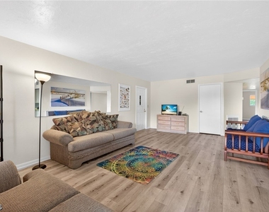 4728 Orange Grove Boulevard - Photo Thumbnail 11