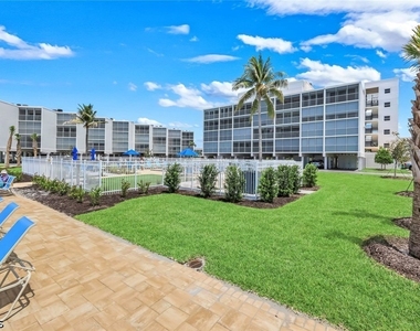 25840 Hickory Boulevard - Photo Thumbnail 21