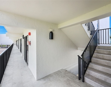 25840 Hickory Boulevard - Photo Thumbnail 14