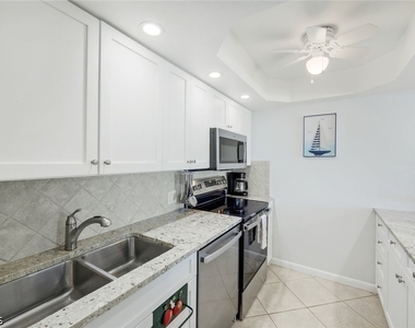 25840 Hickory Boulevard - Photo Thumbnail 11