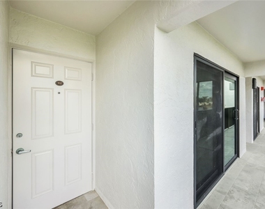 25840 Hickory Boulevard - Photo Thumbnail 13