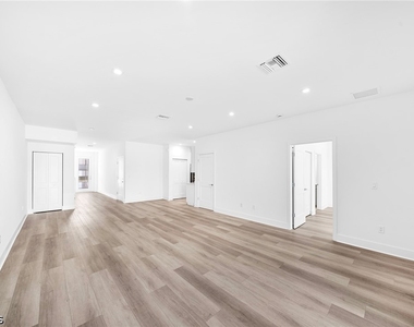13104 Georges Cay Place - Photo Thumbnail 8