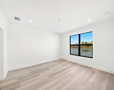 13104 Georges Cay Place - Photo Thumbnail 10