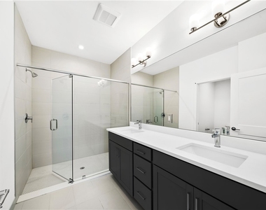 13104 Georges Cay Place - Photo Thumbnail 18
