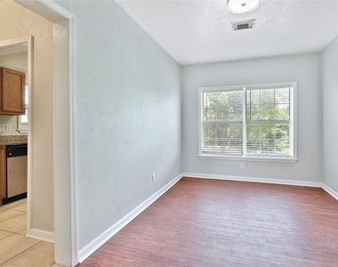 5007 Polk Street - Photo Thumbnail 3