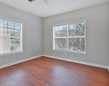 5007 Polk Street - Photo Thumbnail 7