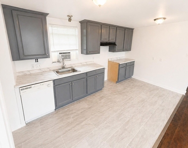 5103 Willow Glen Drive - Photo Thumbnail 8