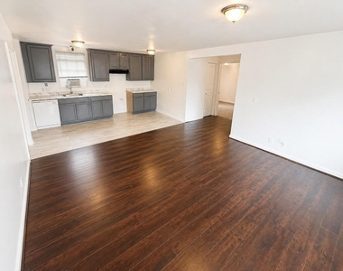 5103 Willow Glen Drive - Photo Thumbnail 6