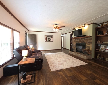 21683 White Oak Drive - Photo Thumbnail 6