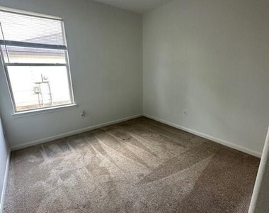13972 Buckskin Drive - Photo Thumbnail 11