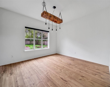 15575 Kitty Hawk Drive - Photo Thumbnail 5
