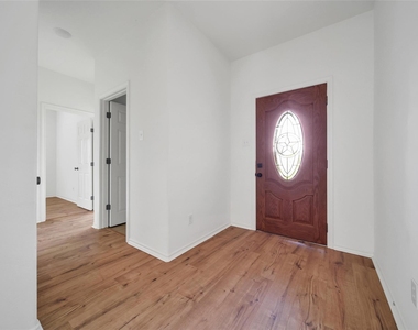 15575 Kitty Hawk Drive - Photo Thumbnail 3