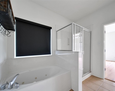15575 Kitty Hawk Drive - Photo Thumbnail 18