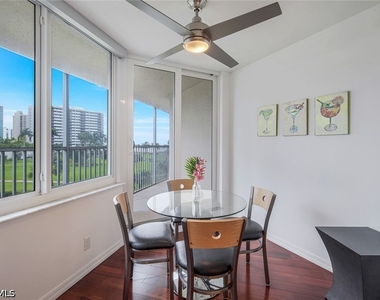 4041 Gulf Shore Boulevard N - Photo Thumbnail 13