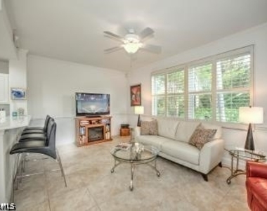 8385 Whisper Trace Lane - Photo Thumbnail 6