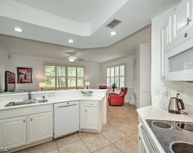 8385 Whisper Trace Lane - Photo Thumbnail 11