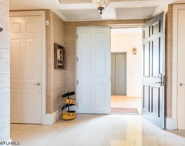 2728 Tiburon Boulevard E - Photo Thumbnail 9