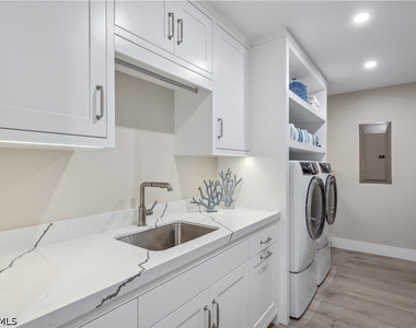 13945 Old Coast Road - Photo Thumbnail 19